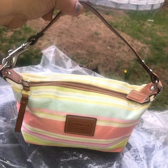 Coach watercolor purse - Picture 10 of 10